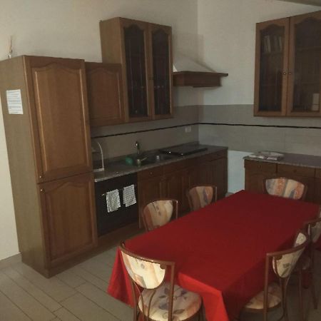 Room In Guest Room - Single Room Between Padua And Chioggia Brugine Екстер'єр фото