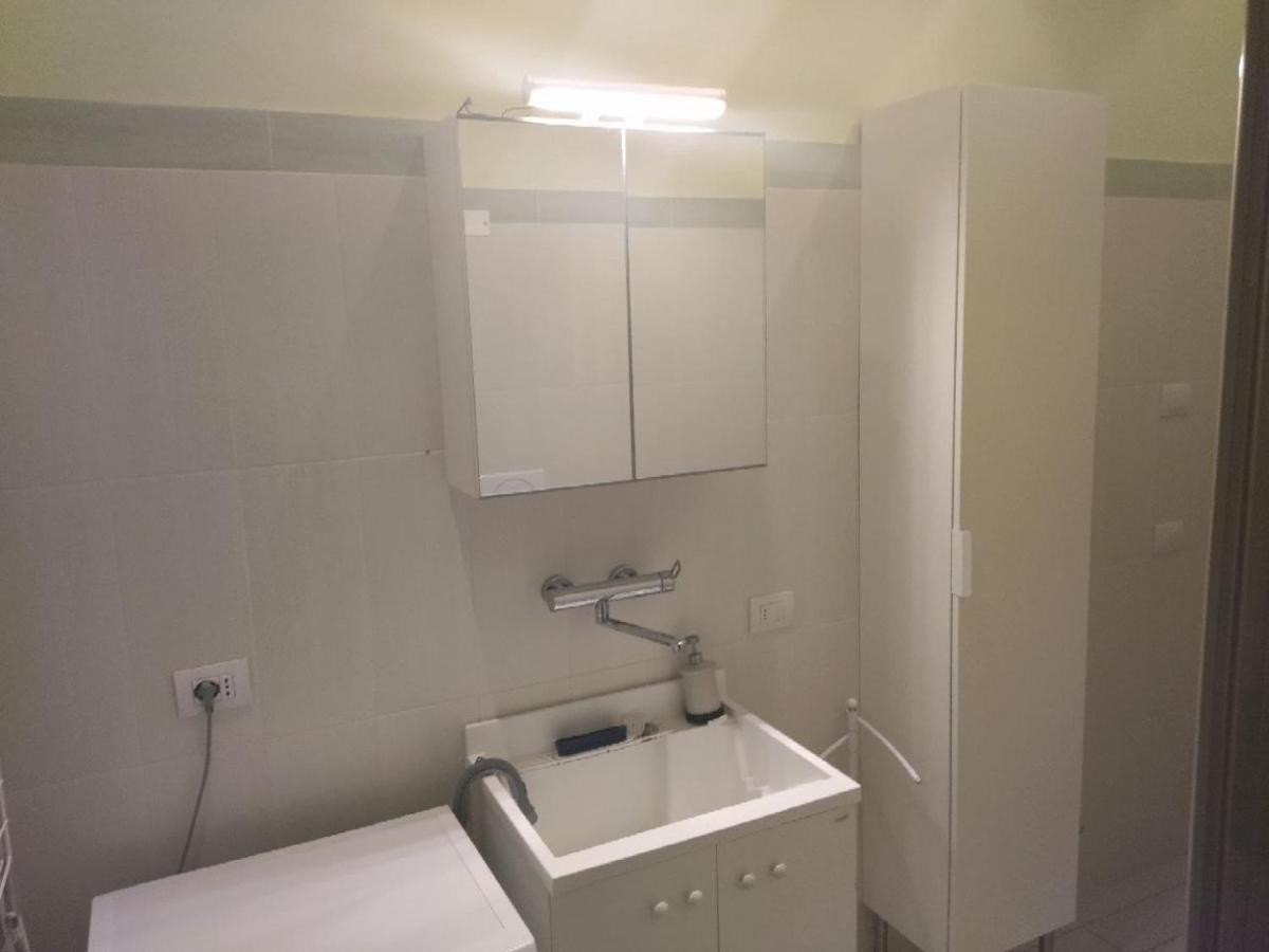 Room In Guest Room - Single Room Between Padua And Chioggia Brugine Екстер'єр фото